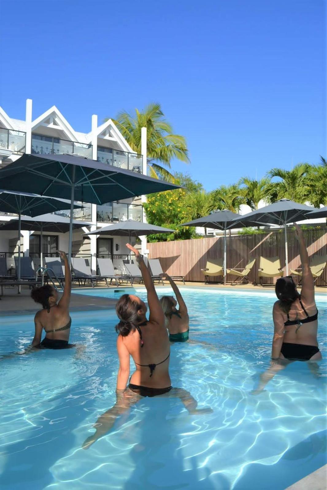 Latitude 21 Hotel Saint-Gilles-les Bains Bagian luar foto